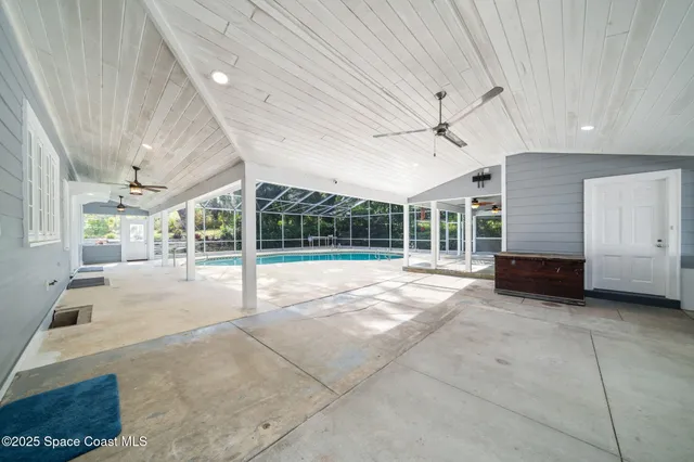 $2,400,000 | 875 Indian River Drive, Cocoa, FL 32922