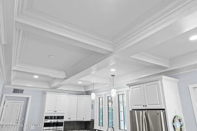 $2,400,000 | 875 Indian River Drive, Cocoa, FL 32922