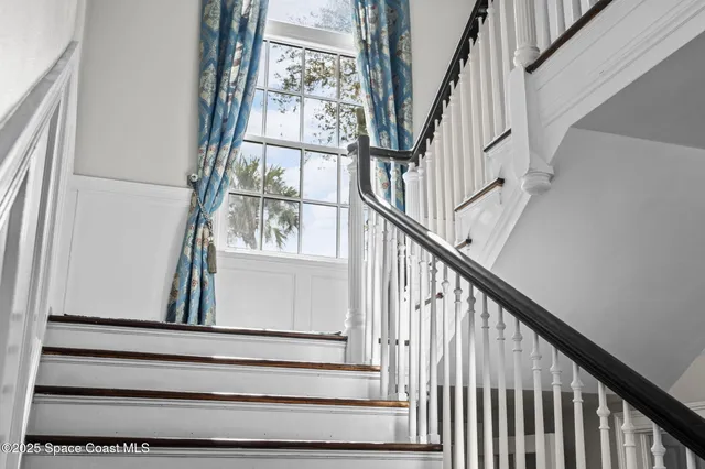 $2,400,000 | 875 Indian River Drive, Cocoa, FL 32922