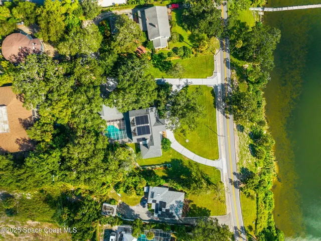 $2,400,000 | 875 Indian River Drive, Cocoa, FL 32922