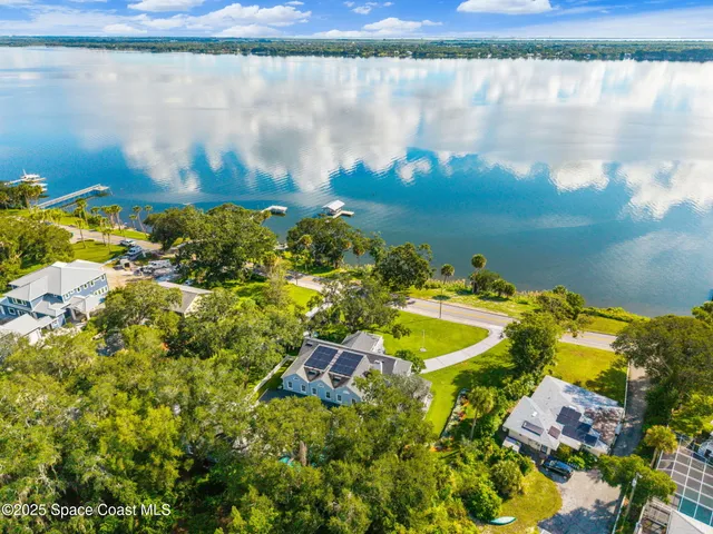 $2,400,000 | 875 Indian River Drive, Cocoa, FL 32922