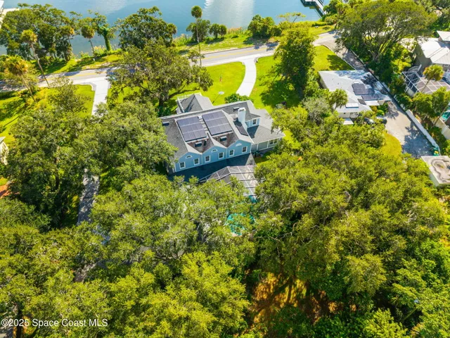 $2,400,000 | 875 Indian River Drive, Cocoa, FL 32922
