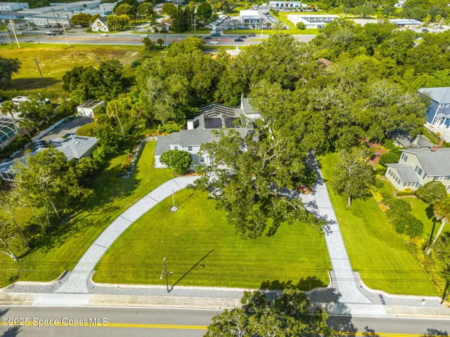 $2,400,000 | 875 Indian River Drive, Cocoa, FL 32922