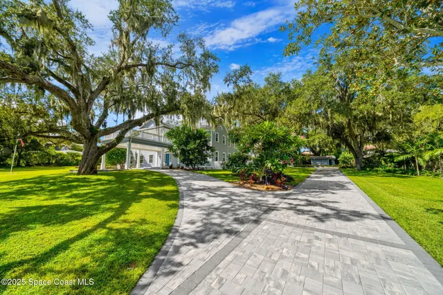 $2,400,000 | 875 Indian River Drive, Cocoa, FL 32922