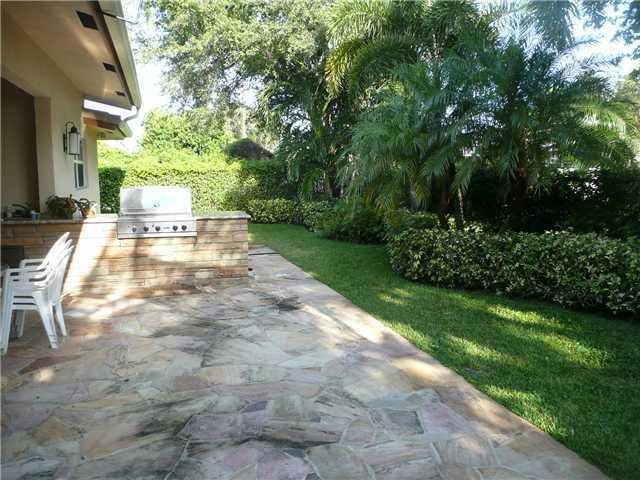 777 Southwest 7th Street Boca Raton, FL 33486 - Photo 7 of 26 backyard