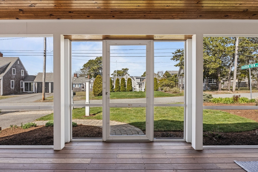 29 Hiawatha Road Harwich, MA 02646 - Photo 7 of 40 Gallery Image 7