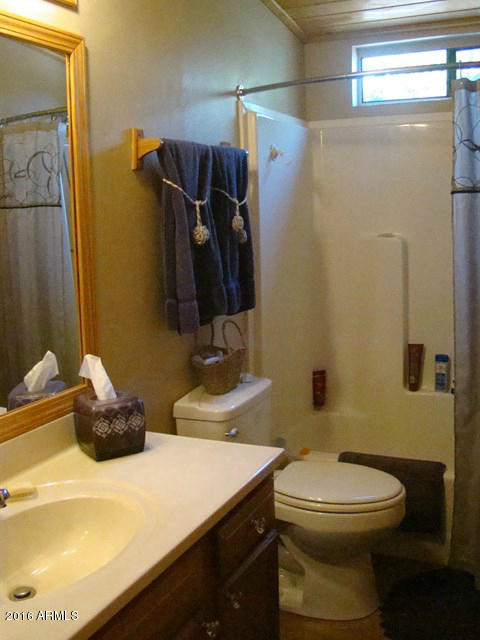 6324 Deer Run Road Show Low, AZ 85901 - Photo 21 of 36 021_Second Bathroom