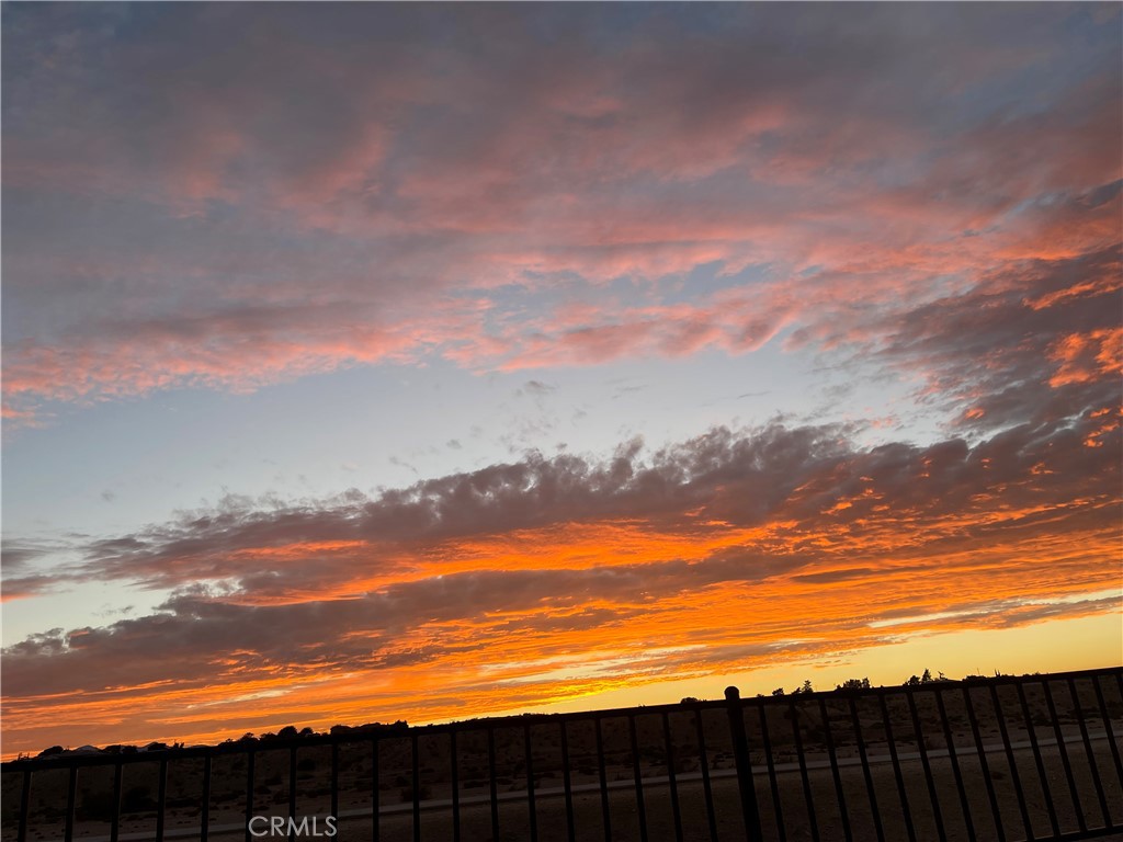 11636 Cascade Street Apple Valley, CA 92308 - Photo 68 of 70 a view of city and ocean