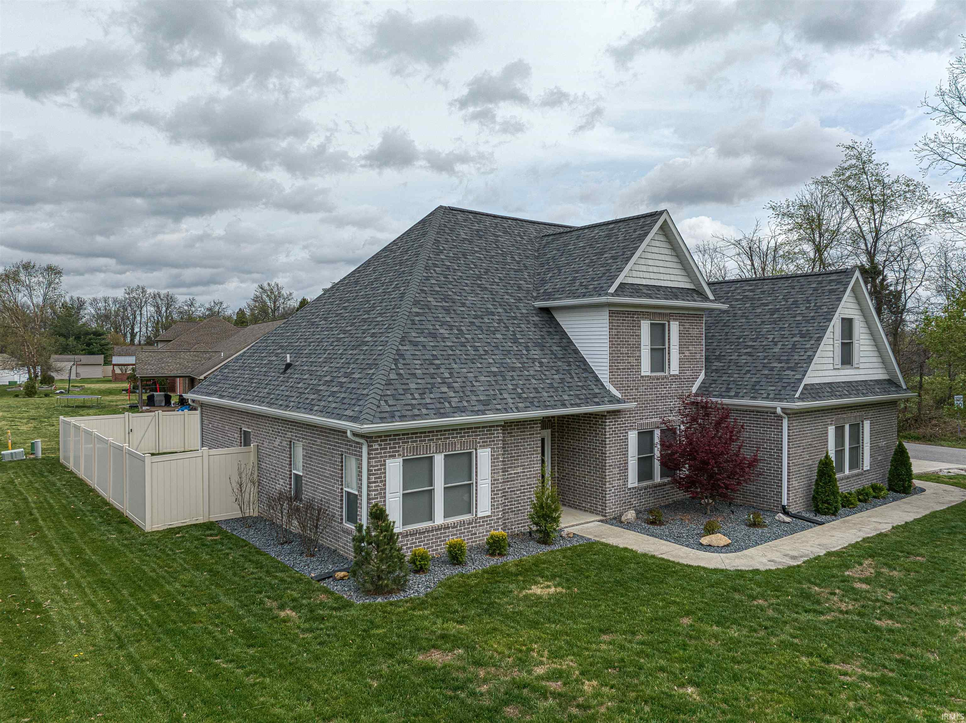 6122 Gardner Road Chandler, IN 47610 - Photo 2 of 36