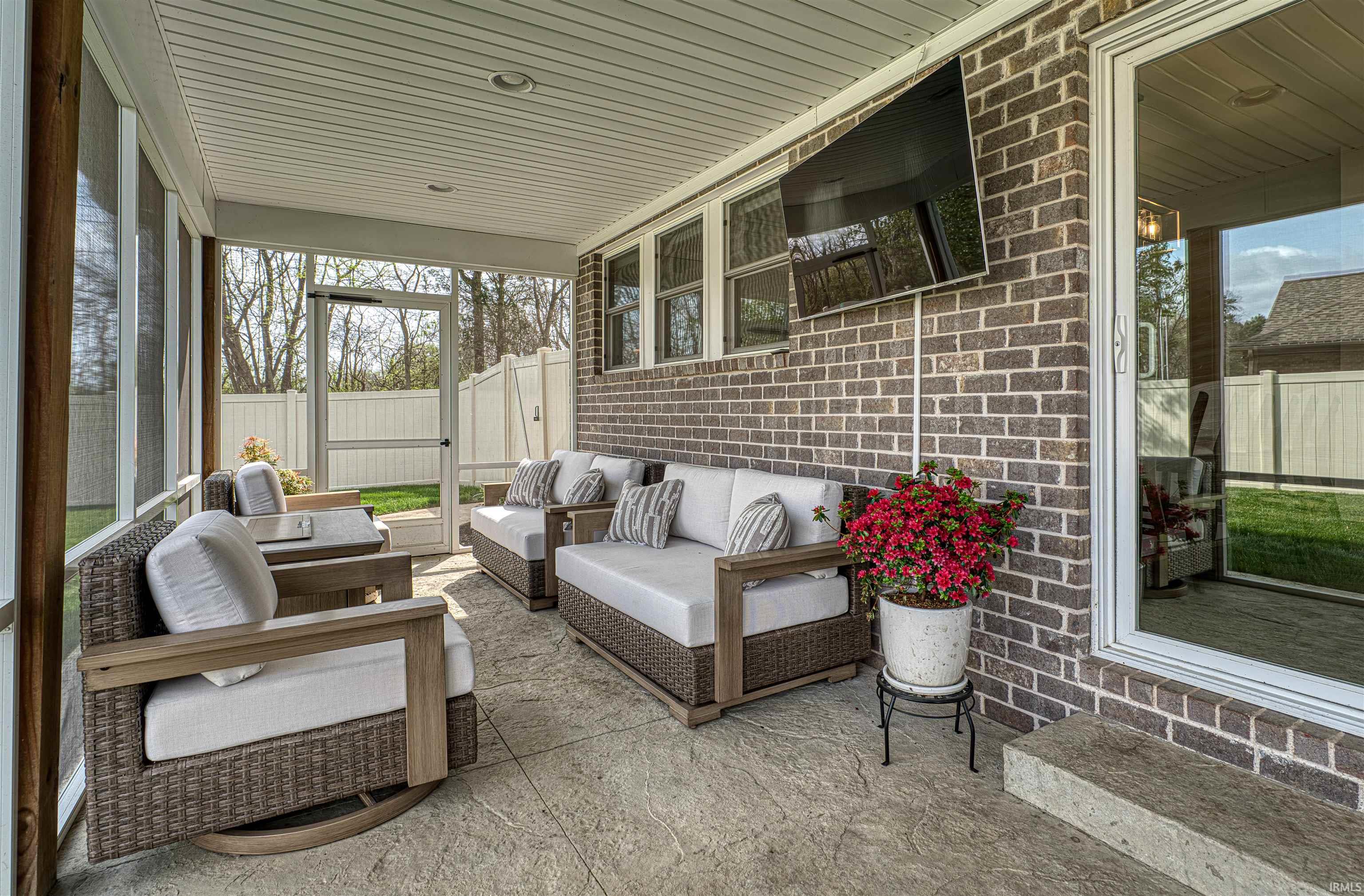 6122 Gardner Road Chandler, IN 47610 - Photo 29 of 36