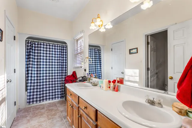 $1,139,000 | 210 Graystone Road, Jonesville, SC 29353