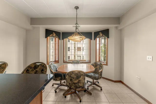 $324,900 | 11901 Windemere Court, Unit 301, Orland Park, IL 60467