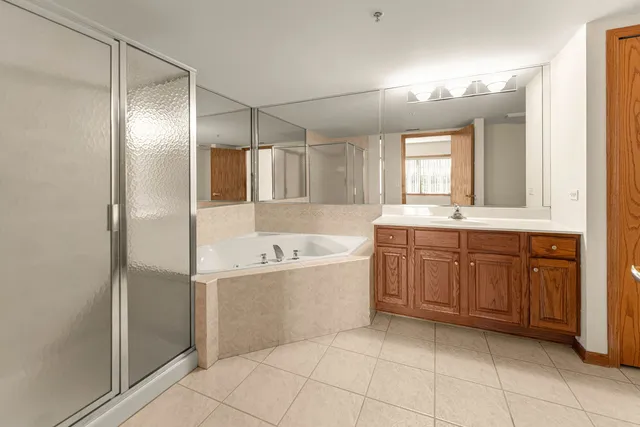 $324,900 | 11901 Windemere Court, Unit 301, Orland Park, IL 60467