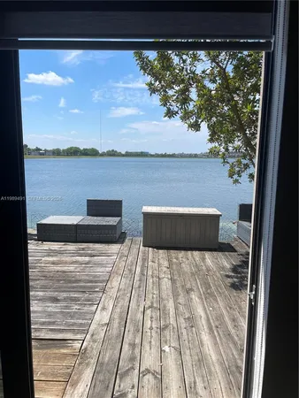 $4,000 | 20548 Northeast 5th Place, Miami, FL 33179