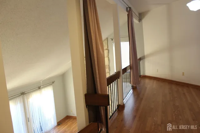 $2,900 | 224 Westgate Drive, Edison, NJ 08820