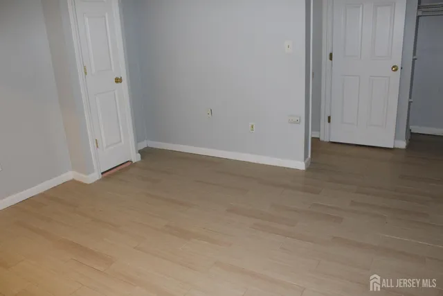 $2,900 | 224 Westgate Drive, Edison, NJ 08820