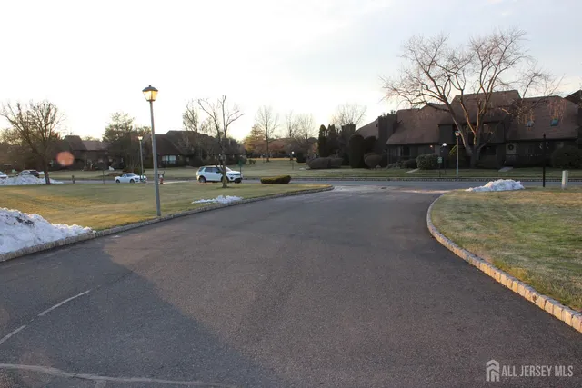 $2,900 | 224 Westgate Drive, Edison, NJ 08820