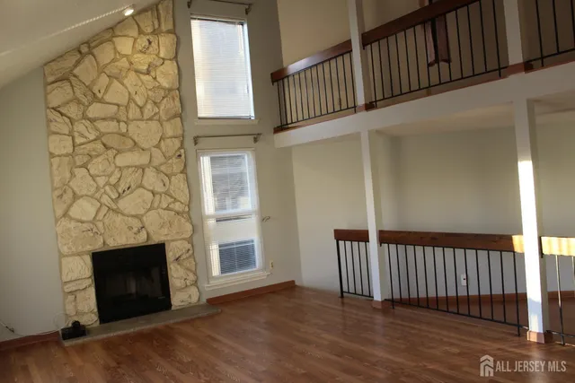 $2,900 | 224 Westgate Drive, Edison, NJ 08820