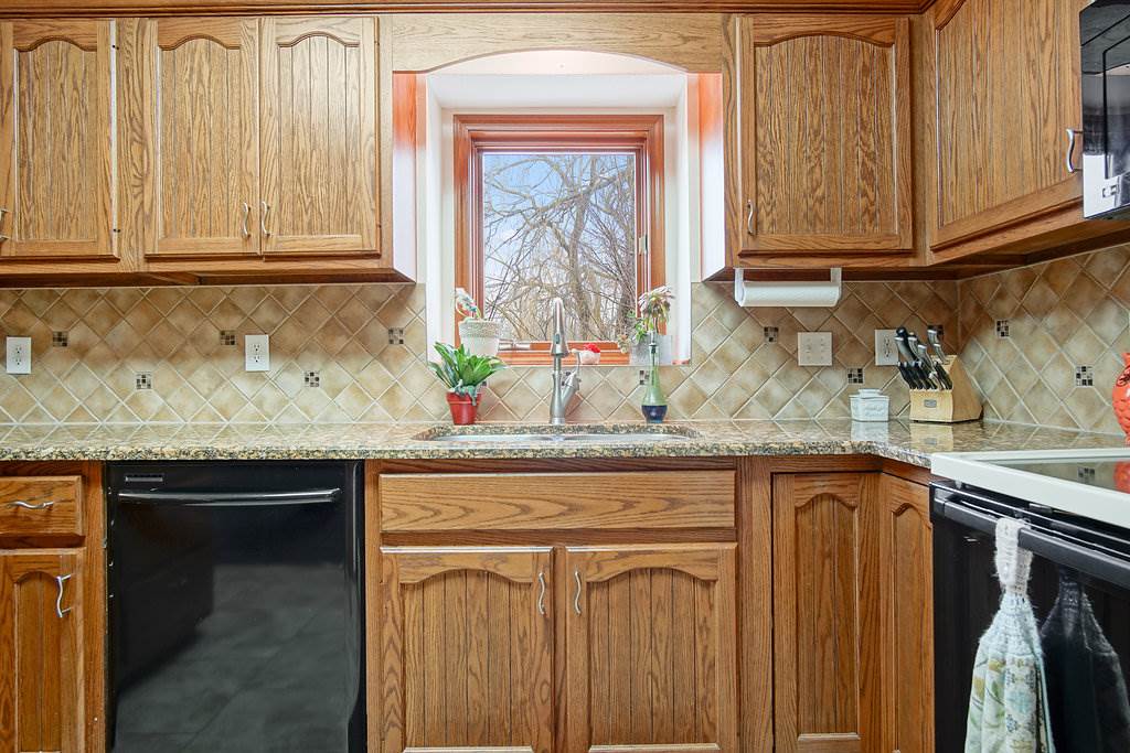1312 Holly Ridge Run Fort Wayne, IN 46845 - Photo 11 of 36 Gallery Image 11