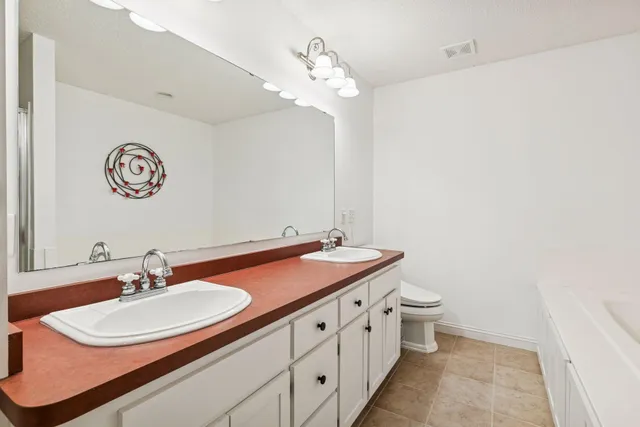 $534,900 | 100 James Parkway, Elko New Market, MN 55054