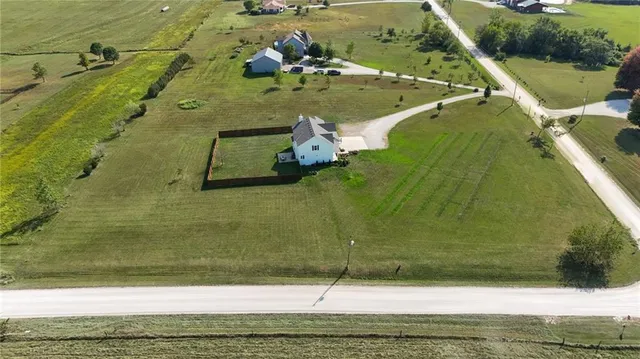 $549,000 | 4695 Utah Road, Wellsville, KS 66092