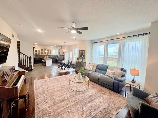 $549,000 | 4695 Utah Road, Wellsville, KS 66092