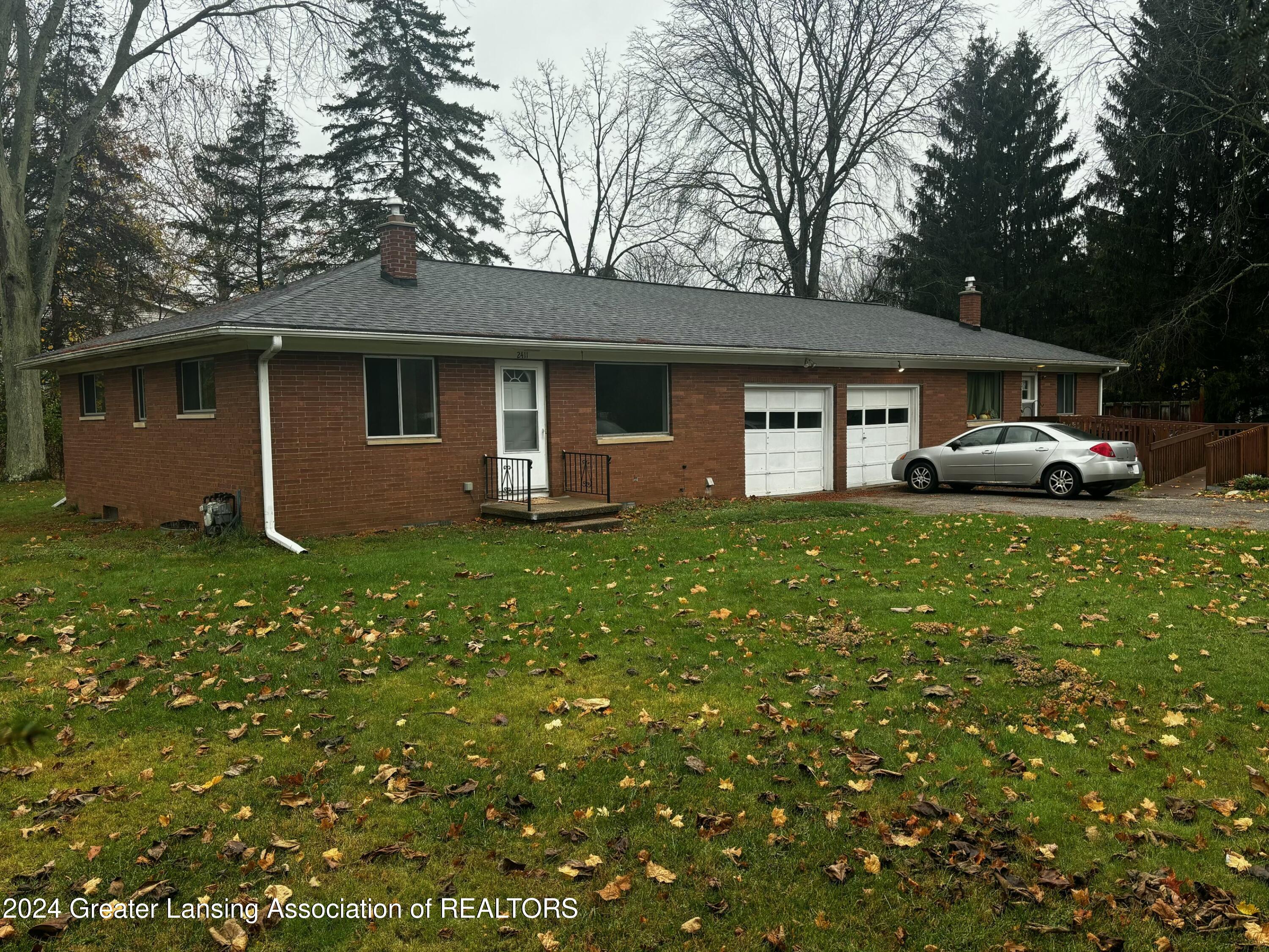 2411 Forest Road Lansing, MI 48910 - Photo 1 of 26 01