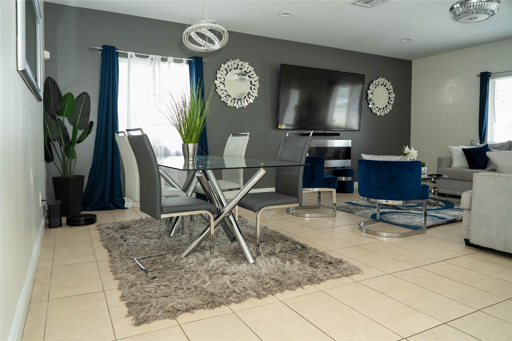 2710 Northwest 5th Street Pompano Beach, FL 33069 - Photo 5 of 31 a view of a interior of the house