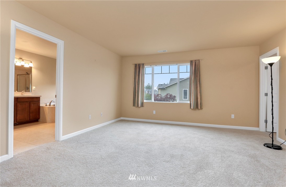 2922 183rd Place Southeast Bothell, WA 98012 - Photo 12 of 23 Gallery Image 12