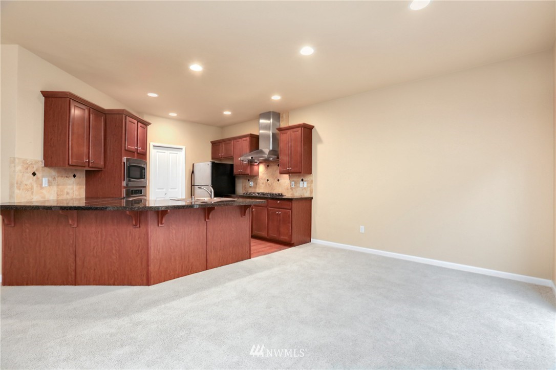 2922 183rd Place Southeast Bothell, WA 98012 - Photo 7 of 23 Gallery Image 7