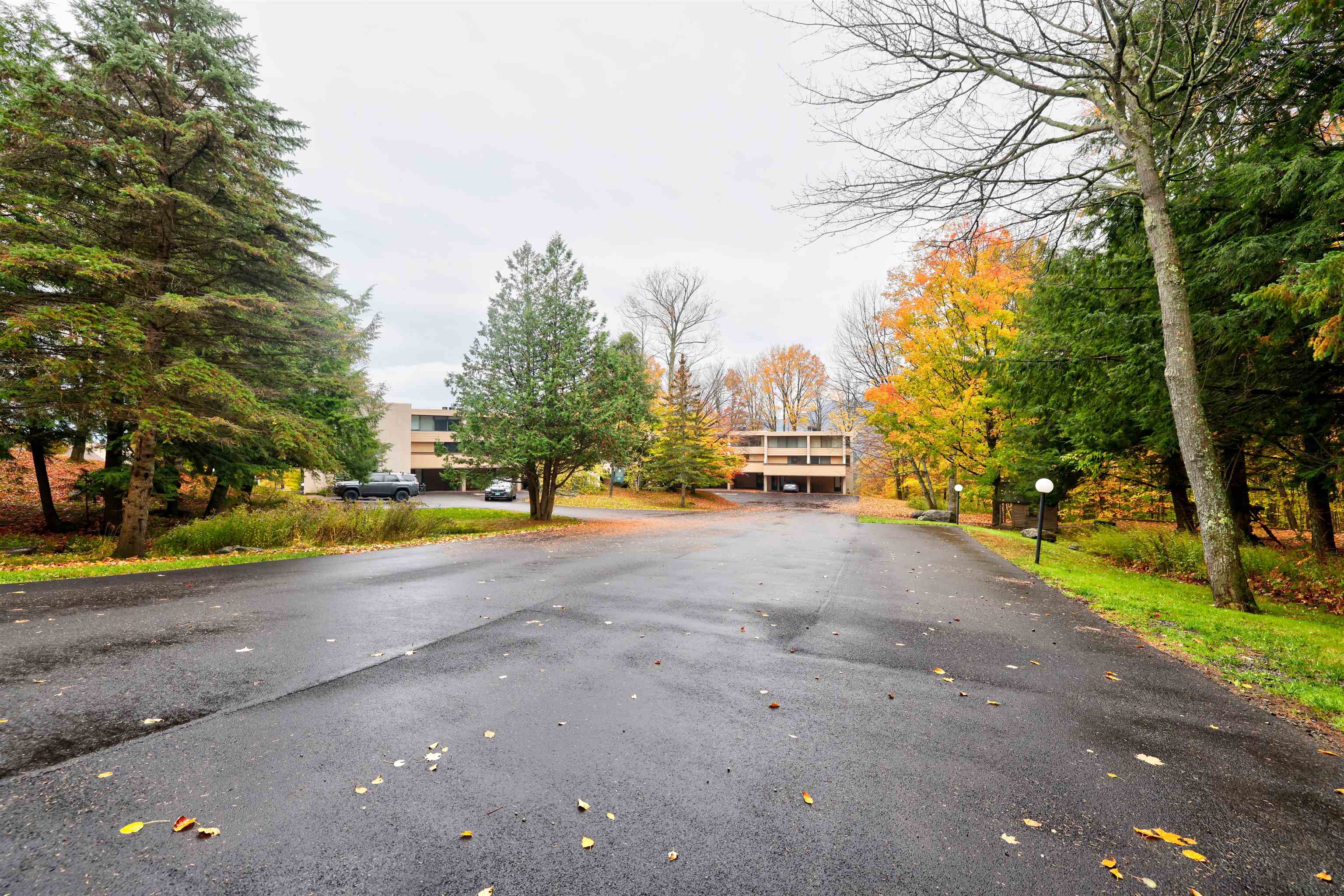 1307 Notchbrook Road, Unit 9 CS Stowe, VT 05672 - Photo 12 of 15 Gallery Image 12