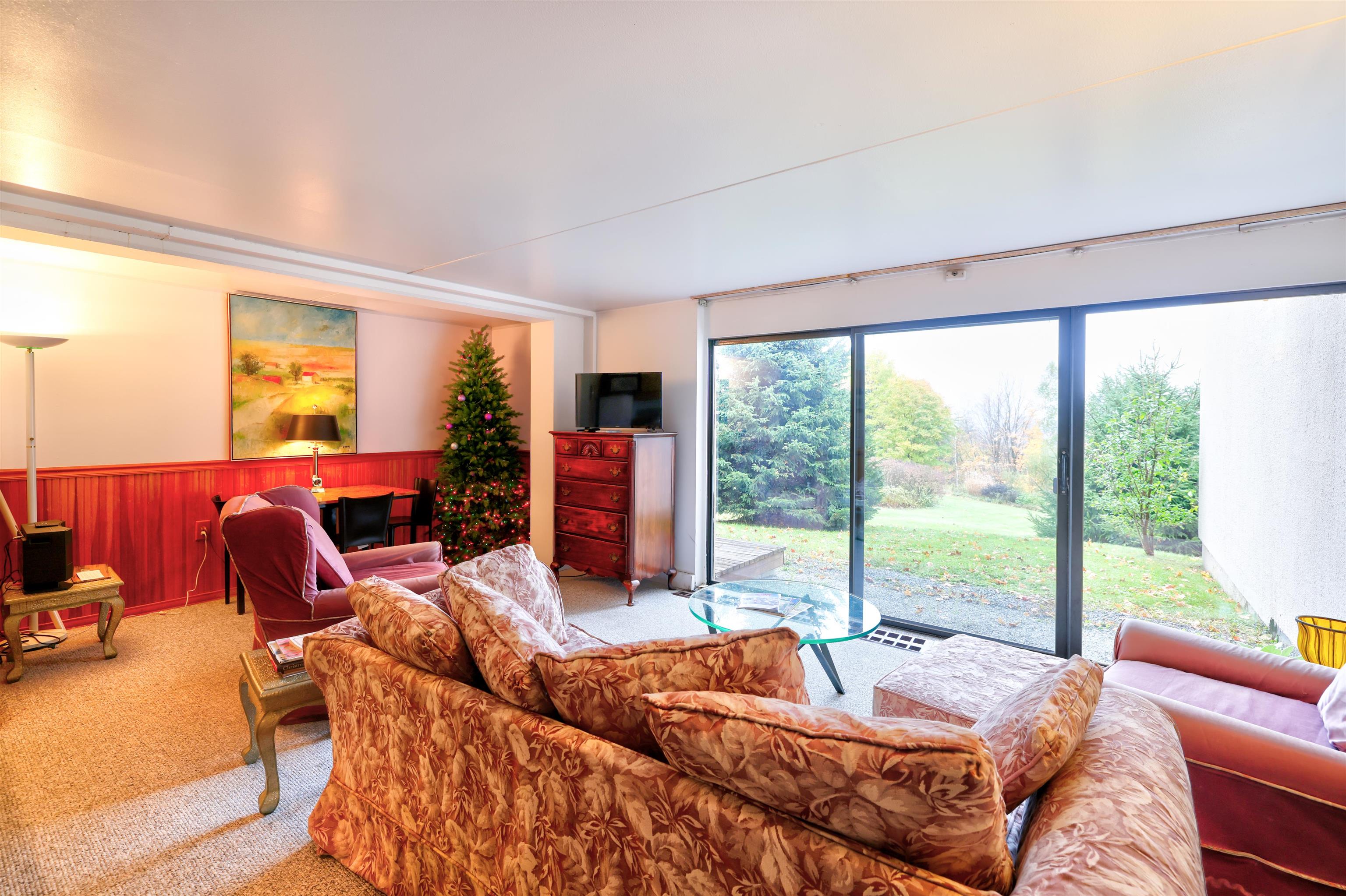 1307 Notchbrook Road, Unit 9 CS Stowe, VT 05672 - Photo 5 of 15 Gallery Image 5