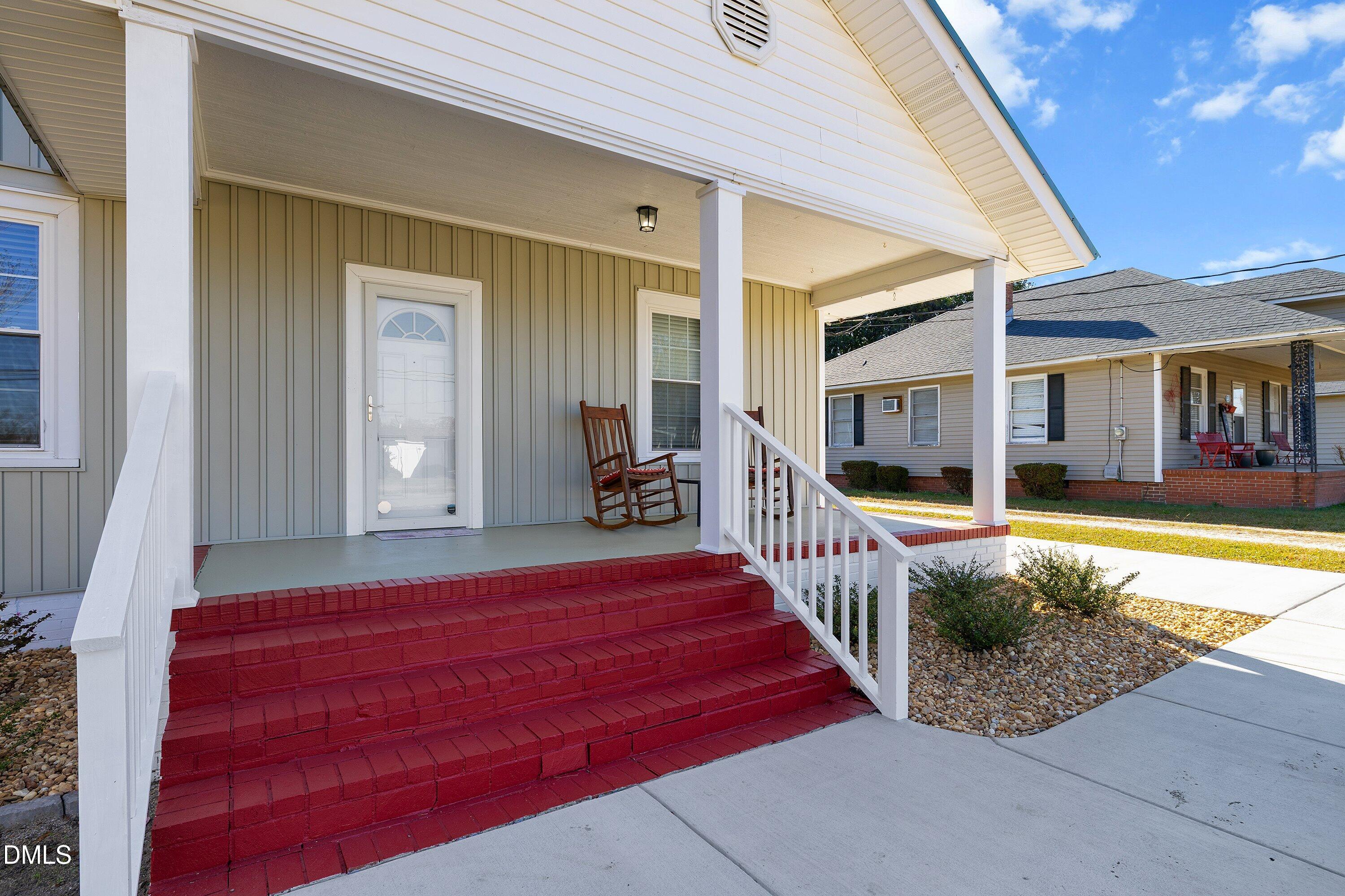 403 West E Street Erwin, NC 28339 - Photo 5 of 29 05-403 W E St _0691