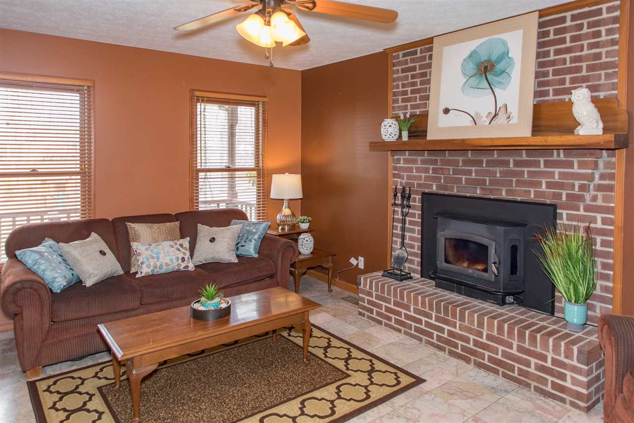 447 Mine Branch Road Crimora, VA 24431 - Photo 12 of 50 Gallery Image 12