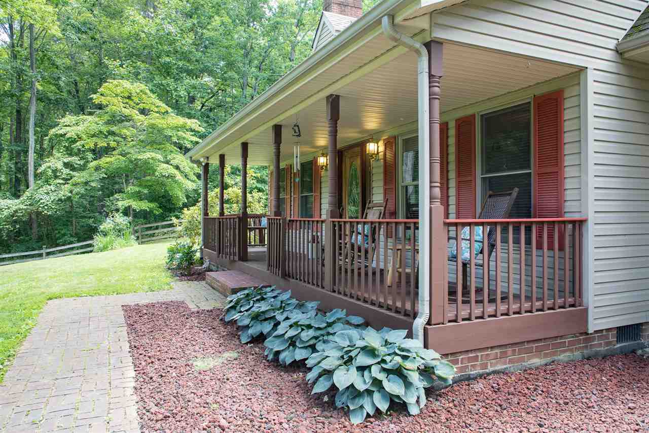447 Mine Branch Road Crimora, VA 24431 - Photo 4 of 50 Gallery Image 4