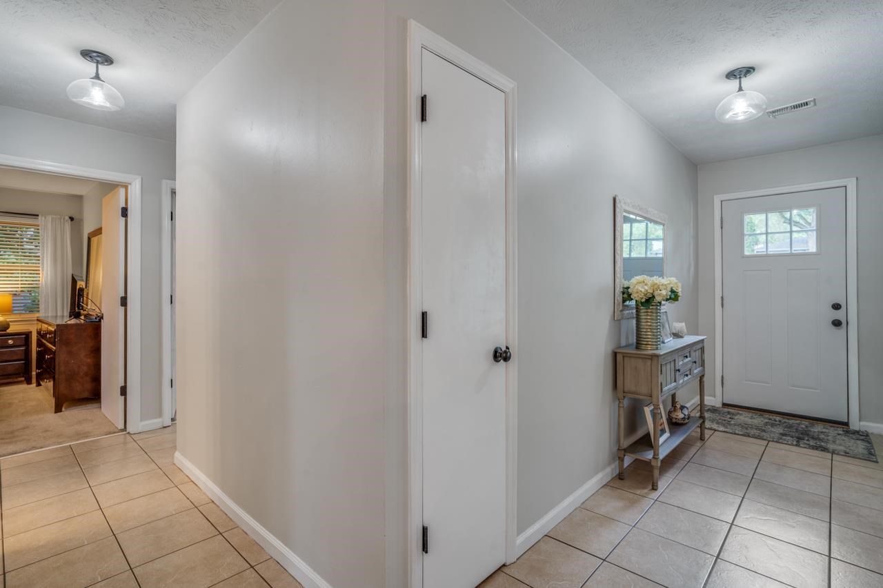 1932 Lawson Road Tallahassee, FL 32308 - Photo 17 of 36 Gallery Image 17