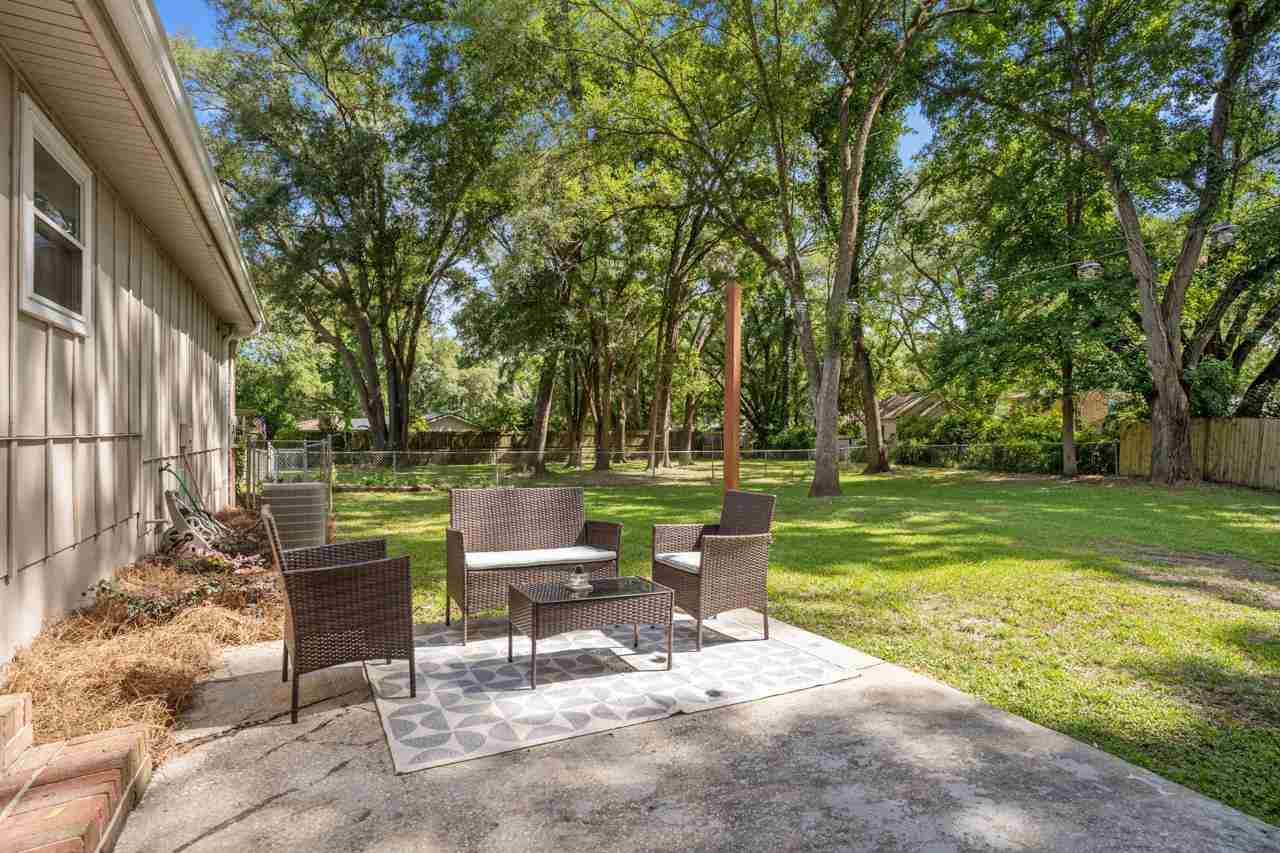 1932 Lawson Road Tallahassee, FL 32308 - Photo 5 of 36 Gallery Image 5