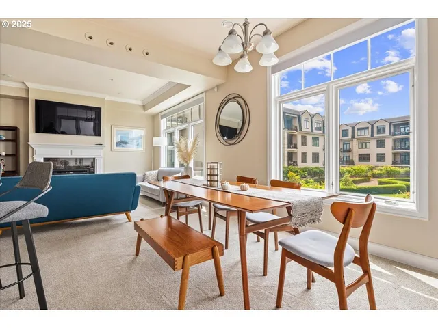 $469,000 | 707 North Hayden Island Drive, Unit 223, Portland, OR 97217