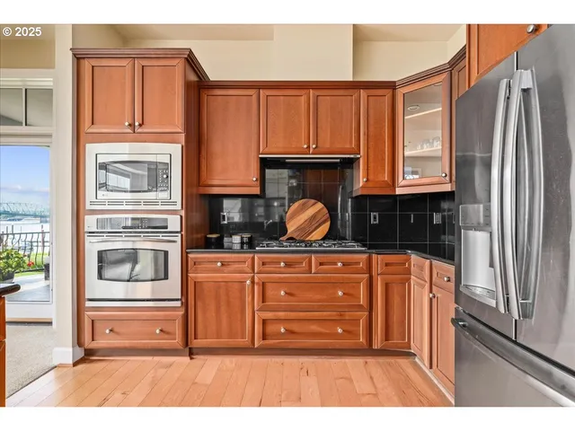 $469,000 | 707 North Hayden Island Drive, Unit 223, Portland, OR 97217