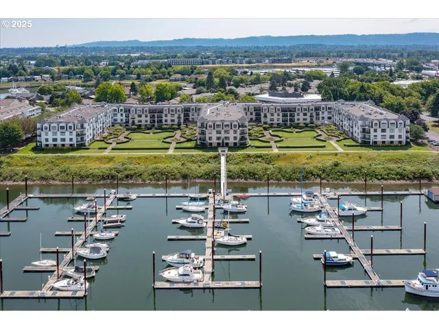 $469,000 | 707 North Hayden Island Drive, Unit 223, Portland, OR 97217