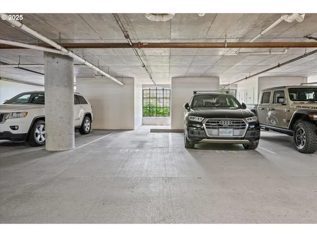 $469,000 | 707 North Hayden Island Drive, Unit 223, Portland, OR 97217