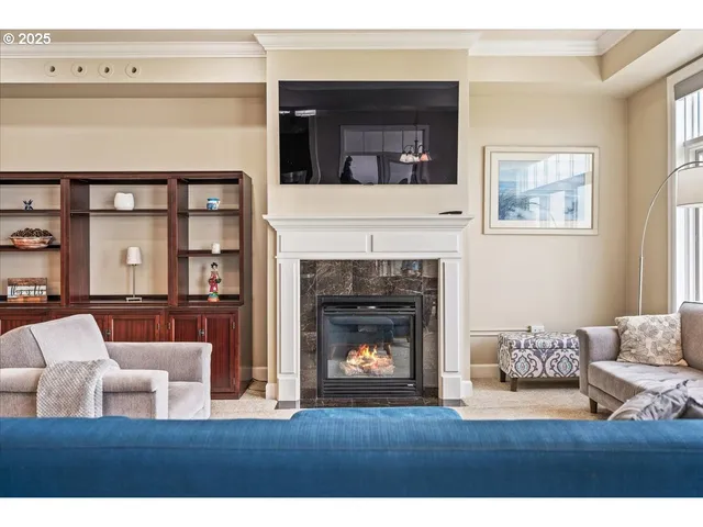 $469,000 | 707 North Hayden Island Drive, Unit 223, Portland, OR 97217