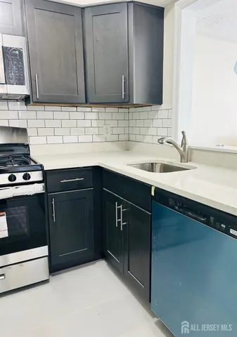 $2,650 | 2501 Lighthouse Lane, Parlin, NJ 08859