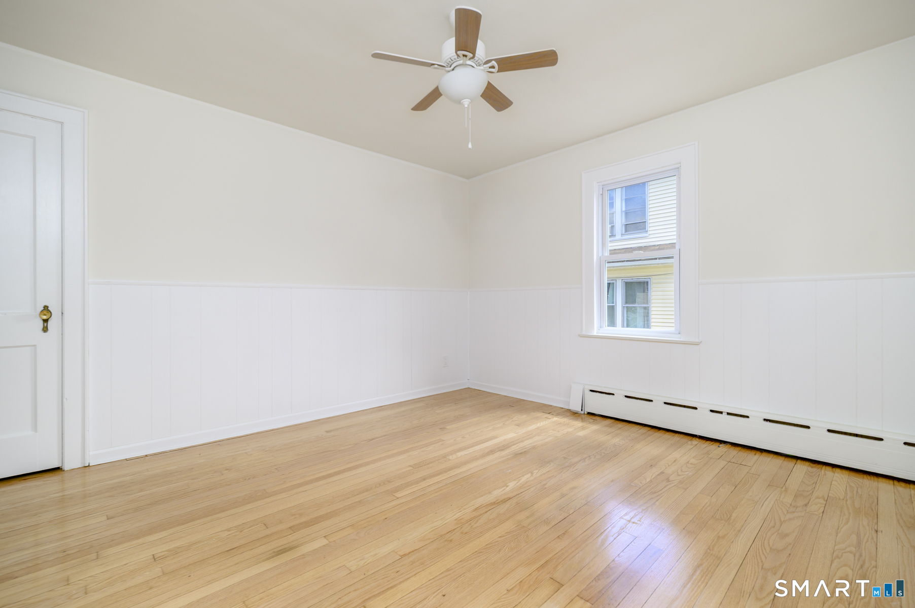 206 Ridgefield Avenue Bridgeport, CT 06610 - Photo 21 of 35