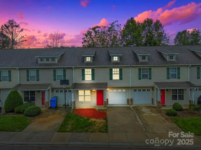 $283,500 | 120 Old Salem Court, Fletcher, NC 28732