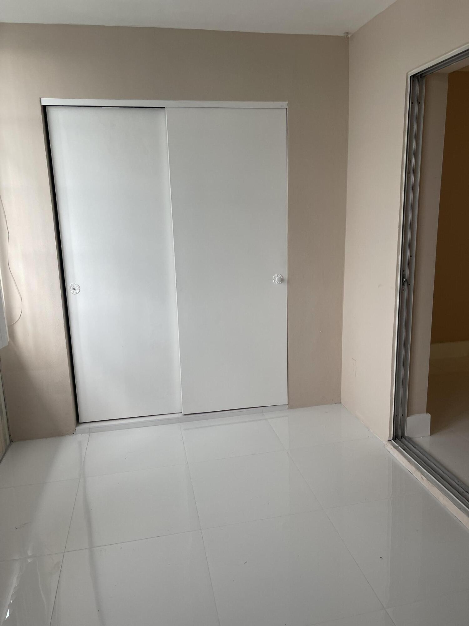 2300 Northeast 1st Lane, Unit 4020 Boynton Beach, FL 33435 - Photo 20 of 20 a view of small space