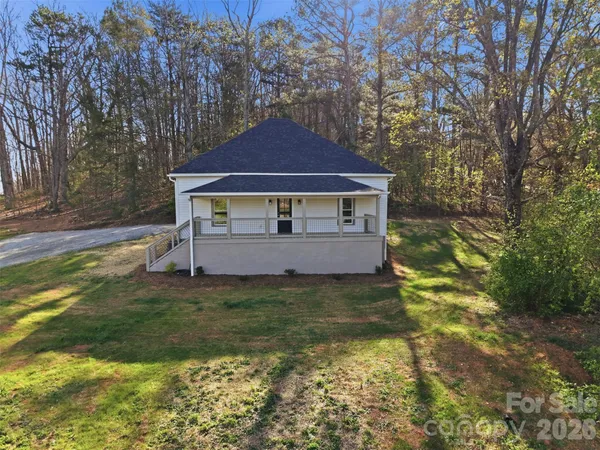 $319,800 | 600 Linneys Mountain Road, Taylorsville, NC 28681