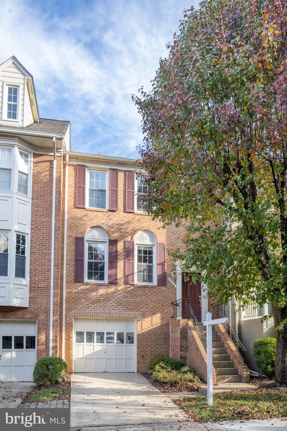 2040 Pieris Court Vienna, VA 22182 - Photo 2 of 41