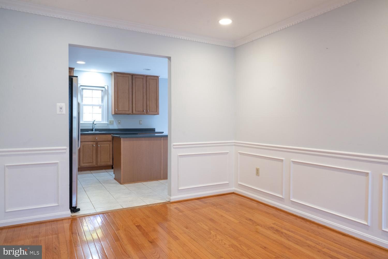 2040 Pieris Court Vienna, VA 22182 - Photo 10 of 41