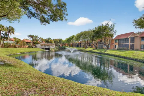 $285,000 | 11135 Green Lake Drive, Unit 102, Boynton Beach, FL 33437